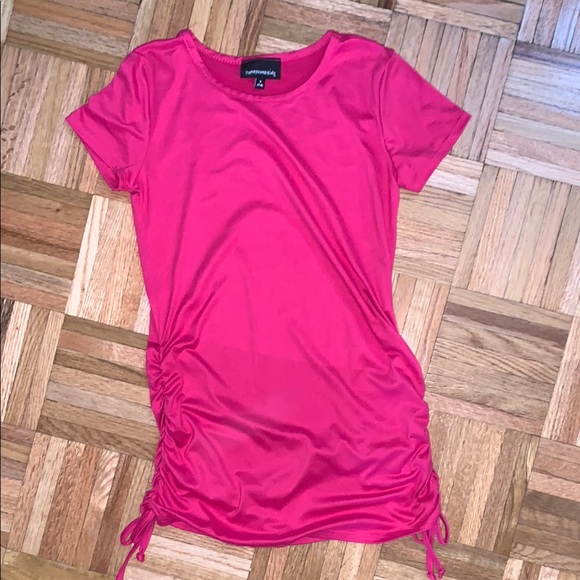 Girls S (7/8) - Ruched Side-Seams - Tunic-Like Top  - Maroon/Plum - Sporty - Picture 1 of 4
